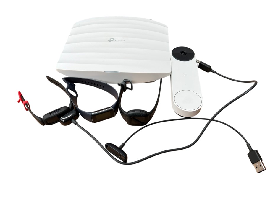 5 x Assorted Electronics and Accessories, INCL: GOOGLE, TP-LINK, FITBIT, ET