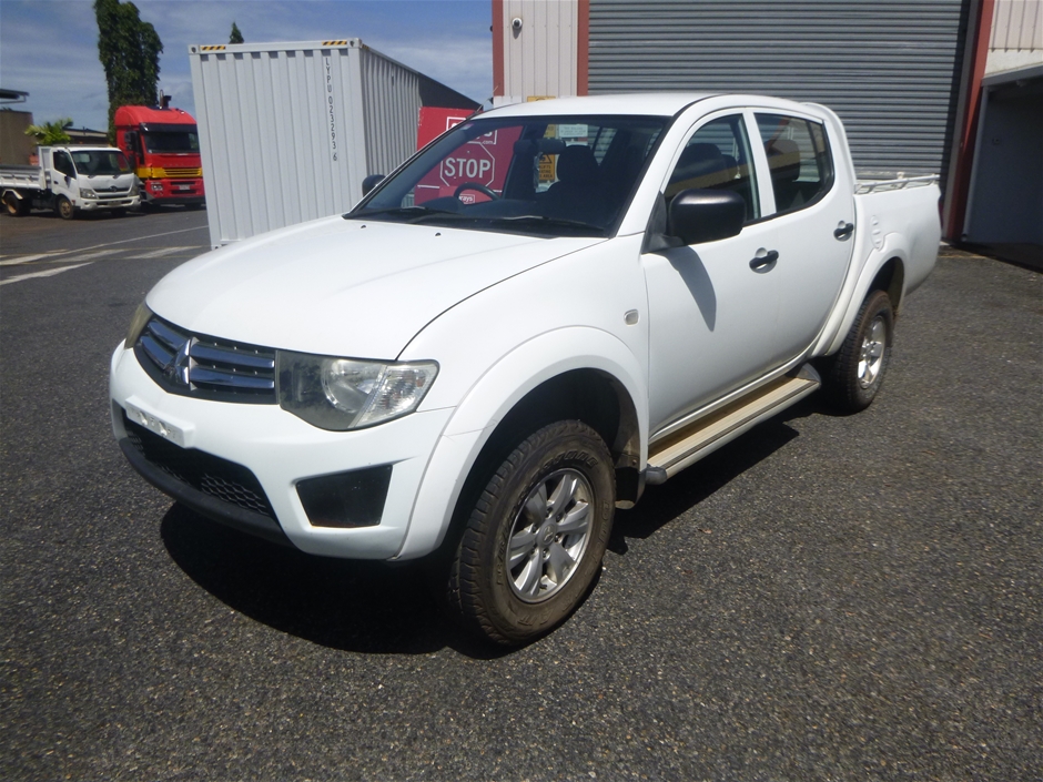 2015 Mitsubishi Triton 4X4 GLX MN Turbo Diesel Manual Dual Cab