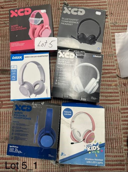 END OF LEASE AUCTION: mixed lot of headphones