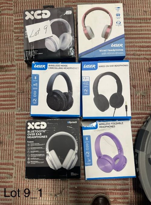 END OF LEASE AUCTION: mixed lot of headphones
