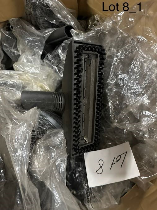 END OF LEASE AUCTION: box of steam mop brush- approx 50 pieces (new)