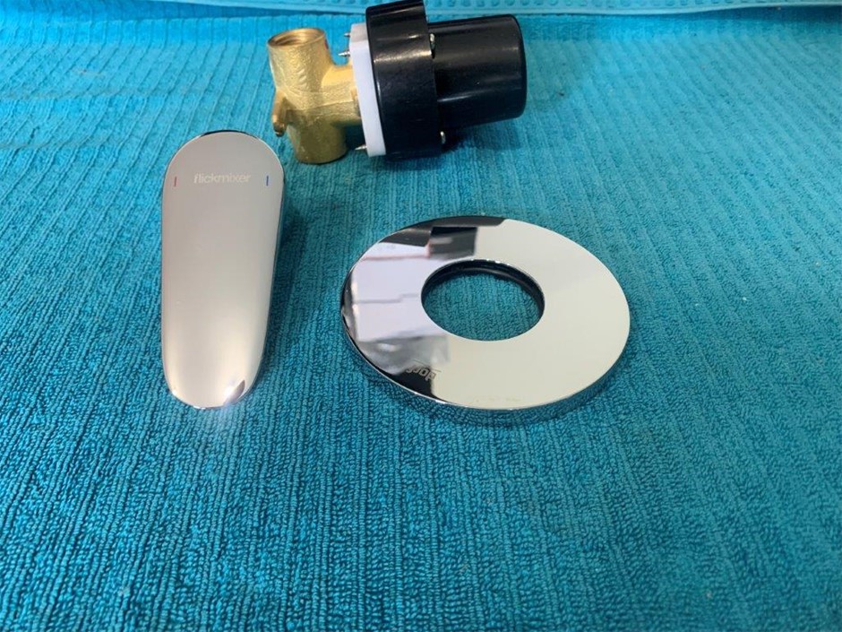 New in Box Dorf Flickmixer, Brass, Chrome Finish - Qty 1