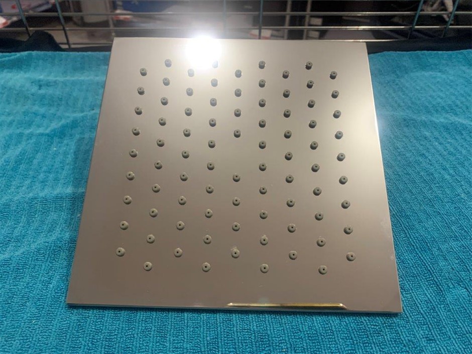 New in Box Simply Inspiring Shower Head, 200mm Square - Qty 1