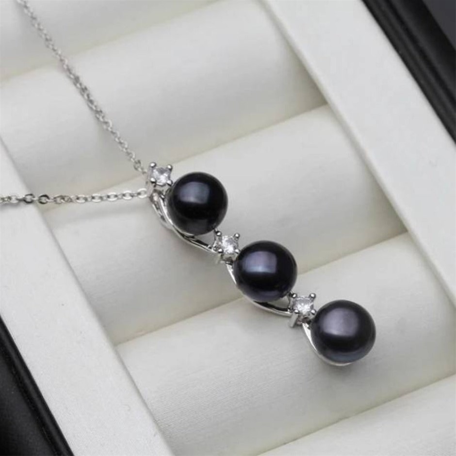 BIJ'OR - Designer Genuine Black Pearl Triple Drop Necklace RRP $59