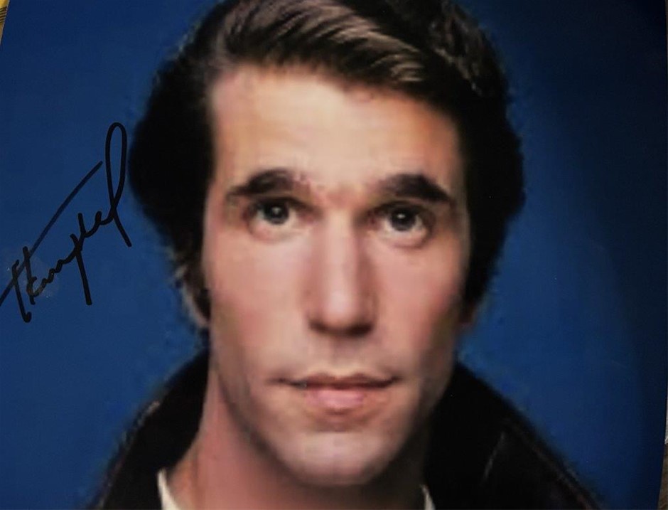 HENRY WINKLER SIGNED 'THE FONZ'-HAPPY DAYS