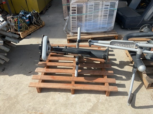 Assorted Outdoor Gym Equipment 