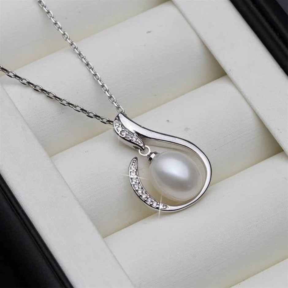 BIJ'OR Simulated Diamond & White Freshwater Pearl Teardrop Necklace. RRP 59