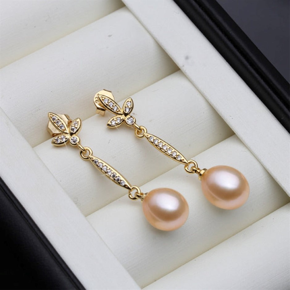 BIJ'OR - Genuine Pink Freshwater Pearl Long Dangle Earrings in Gold. RRP 59