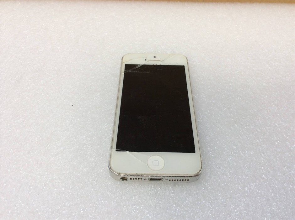 Apple iPhone 5 (A1429) 16GB Smartphones