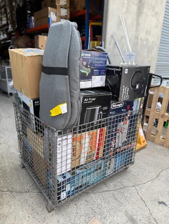 43x Assorted Electronics/Appliances. Includes a variety of items such as Ni