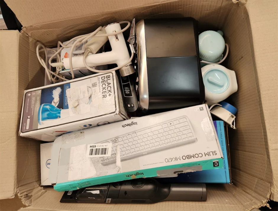 25x Assorted Electronics that includes NUTRIBULLET PORTABLE BLENDER, SHARK