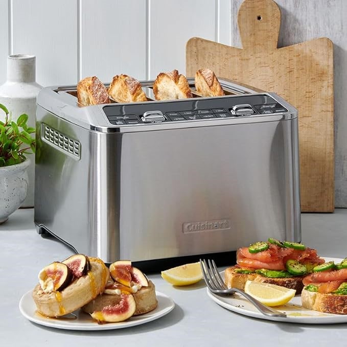CUISINART 4 Slice Signature Automated Digital Stainless Steel Toaster. NB: