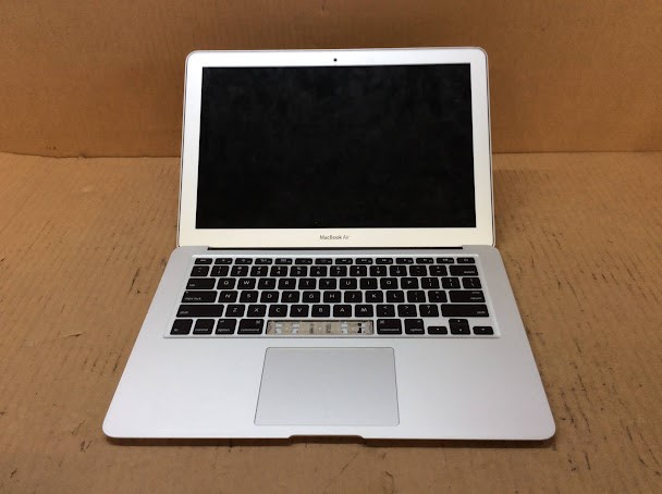 APPLE MACBOOKAIR(A1466 EMC 3178) Laptop I5-5350U 8GBRAM/256GB