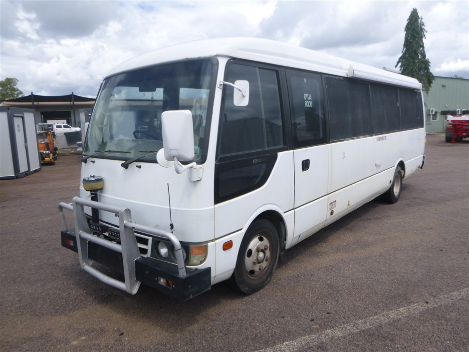 <p>2008 Mitsubishi Rosa Motorhome</p>