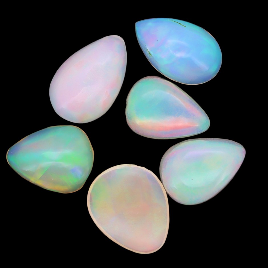 2.34 Carats White Color-Play Opal