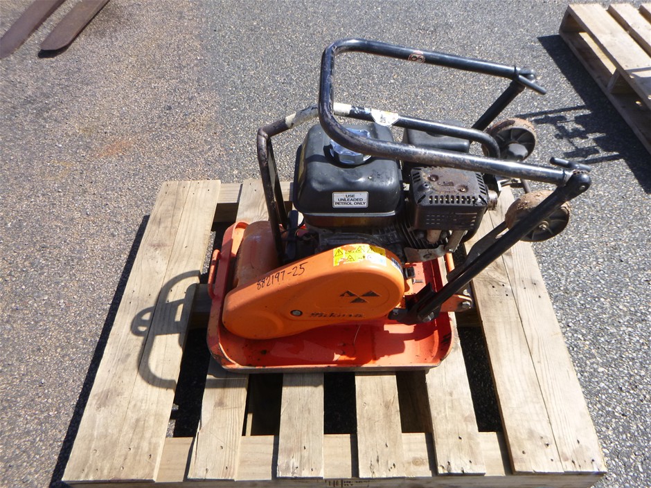 <p>Plate Compactor 85kg</p>
