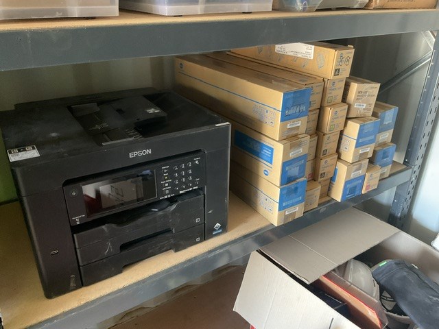 <p>Epson Printer and Approx 20 Assorted Toners</p>