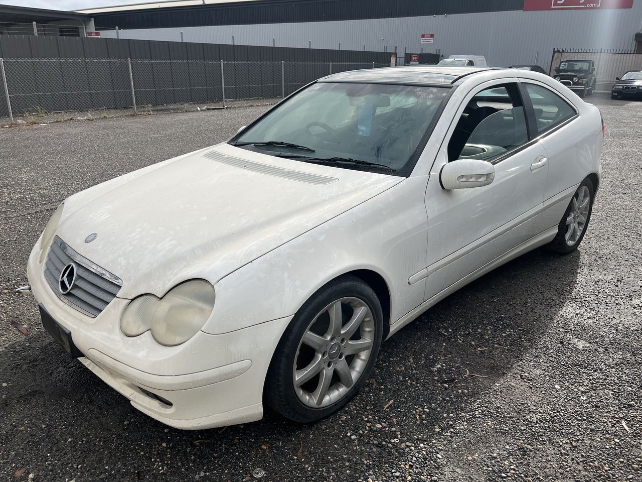 2001 Mercedes Benz C200 Kompressor SPORTS COUPE CL203 Automatic Coupe