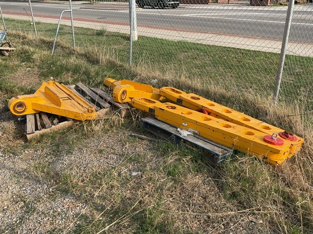 2 Lifting Triangles and 2 Lifting Beams