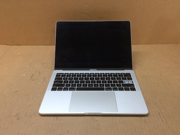 APPLE MacBook Pro(A 1708) (EMC 2978) Laptop i5-7360U 8GBRAM/256GB