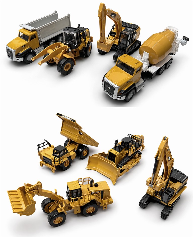 CAT Diecast Trucks and Construction Vehicles, Assorted 8 Pack NB: no box