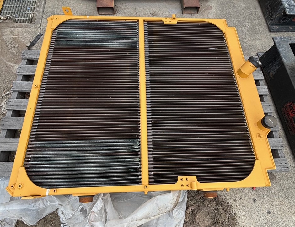 Caterpillar OEM# 3200457 Radiator, D11T