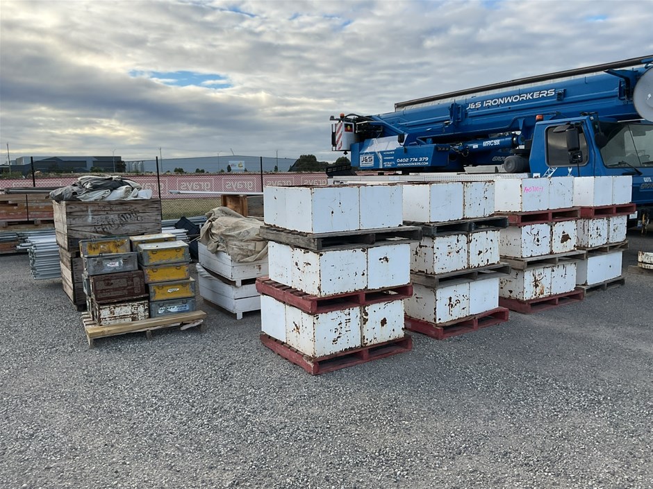 7 x Assorted Marquees