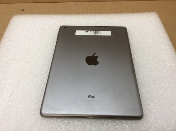 APPLE IPAD AIR 1 (A1474) Tablet 16GB