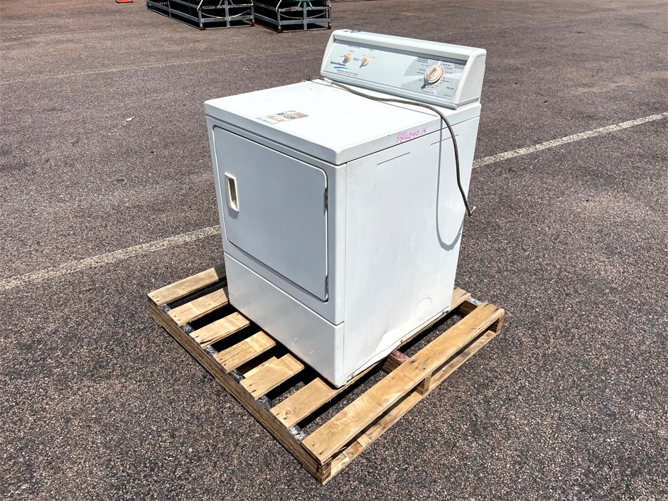 <p>Heavy Duty Dryer</p>