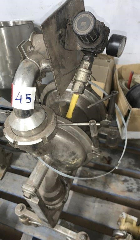 Air-operated double diaphragm pump