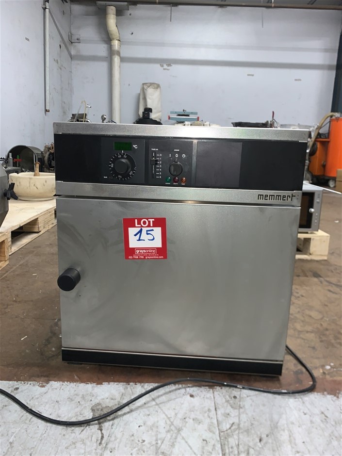 Memmert Sterilisation Lab Oven