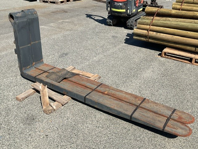 Pair of Forklift Tines