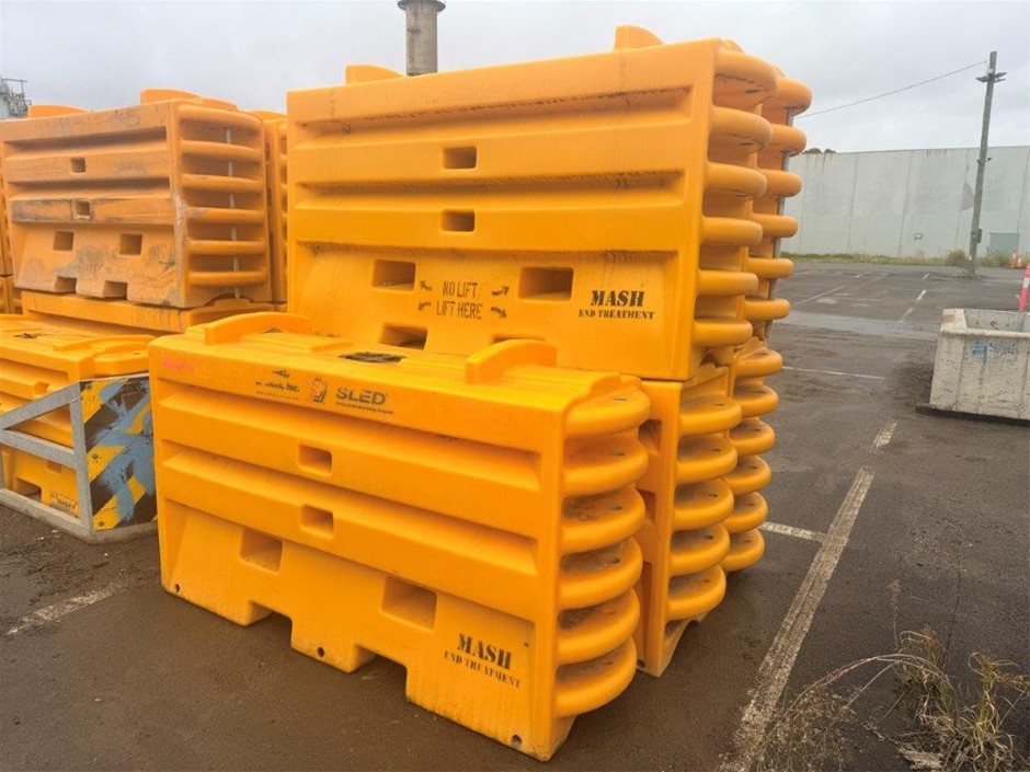 Crash Barrier - Incomplete