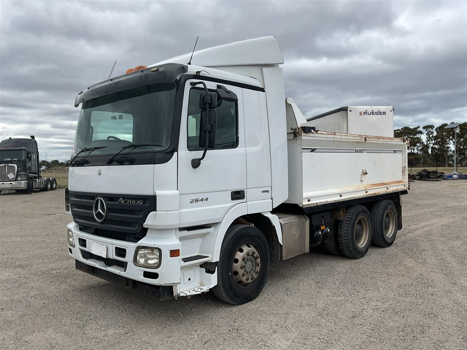 <p>2008 Mercedes Benz  Actros 2644 6 x 4 Tipper Truck</p>
