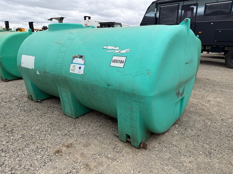 <p>1 x 3000LT Plastic Water Tank</p>