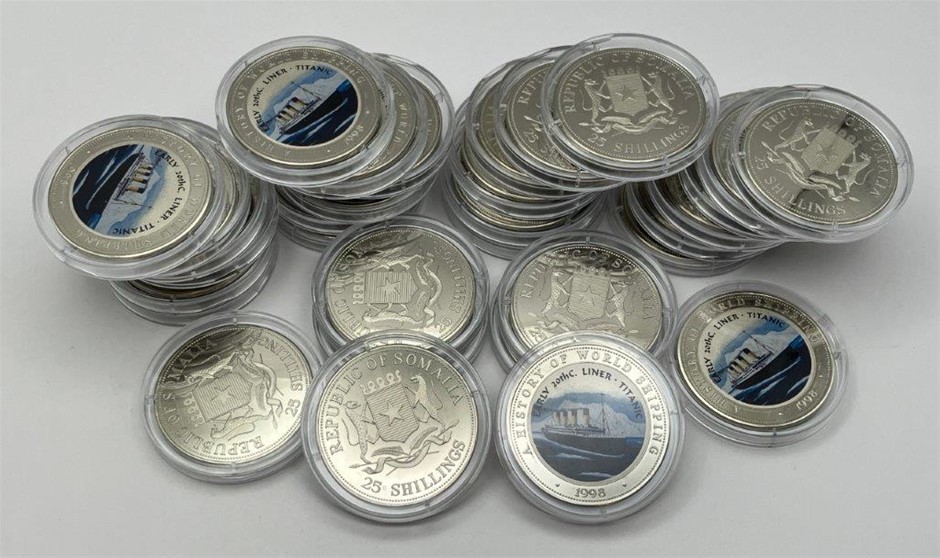 Approx. 32 x 1998 Republic of Somalia '25 Shillings' Coins