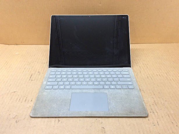 MICROSFOFT SURFACE 1769 Laptop I5 7TH GEN 8GBRAM/256GB