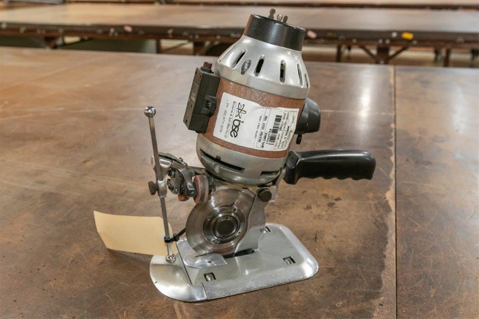 Lighting Circular 4 1/4" Fabric Disc Cutting Machine