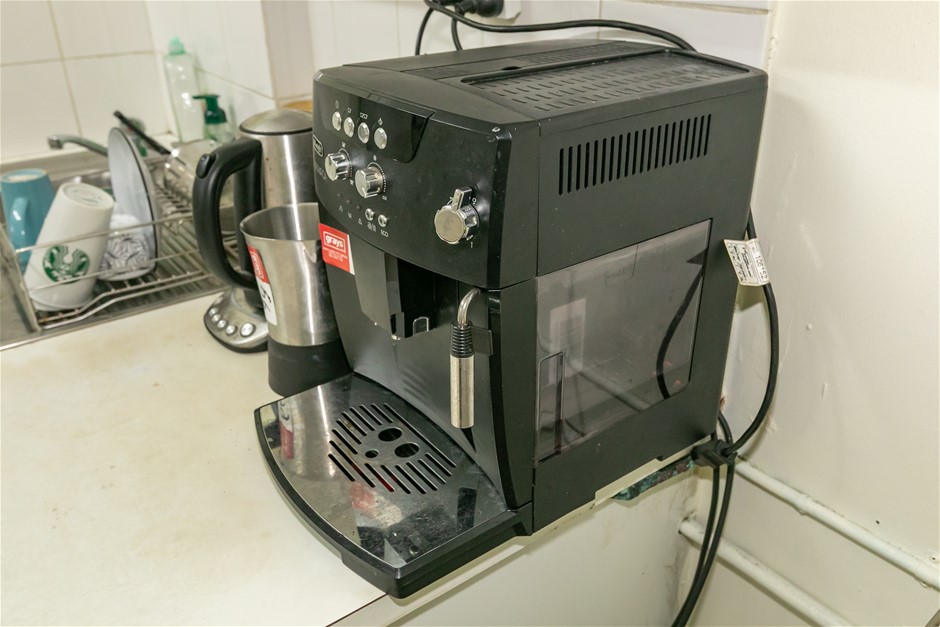 Coffee Machine & Kettle
