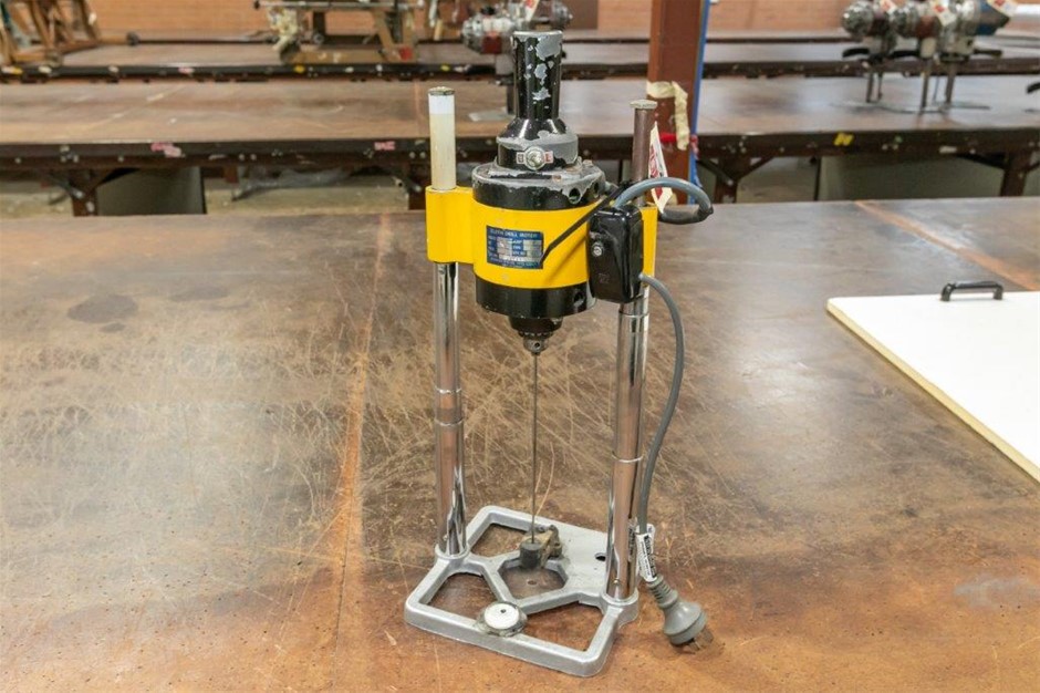 Kenner 3024 Cloth Drill Machine