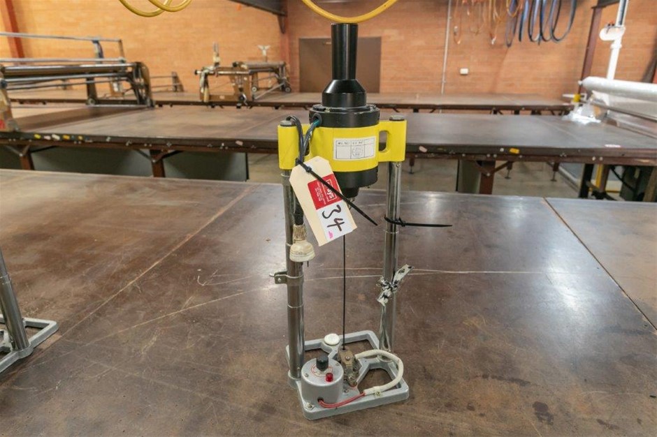 Lunasew SM-20TE Cloth Drill Machine