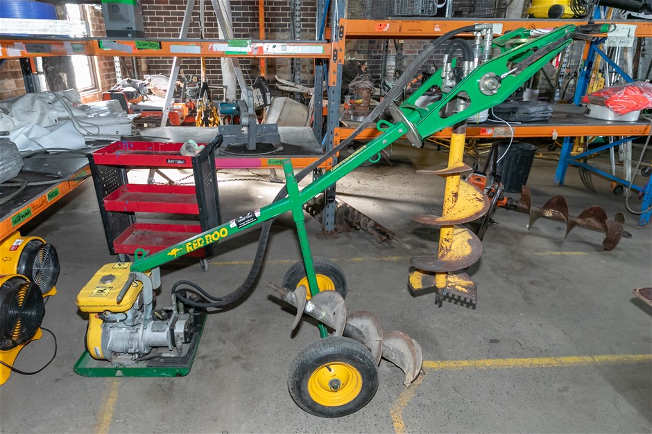 RED ROO Mobile Count Balance Hydraulic Post Hole Digger