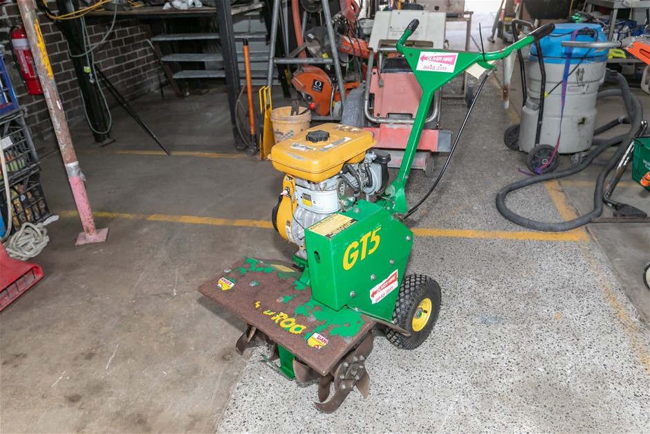 RED ROO Petrol Walk Behind Mobile Tiller