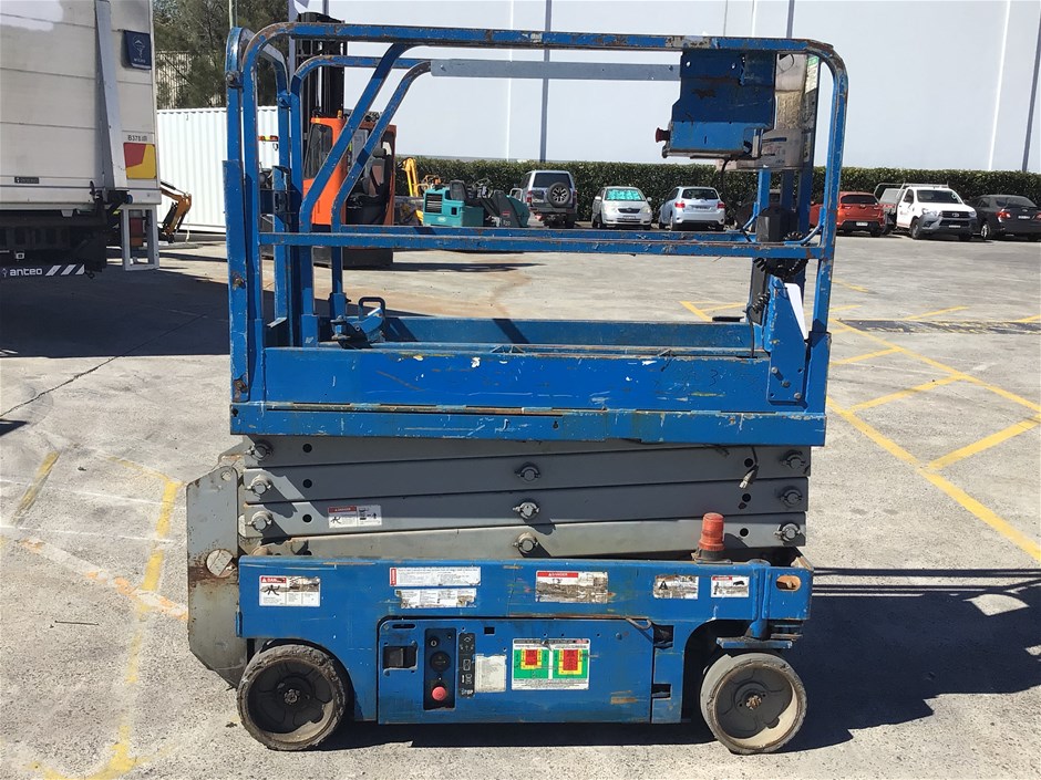 2010 Genie GS1932 Scissor Lift