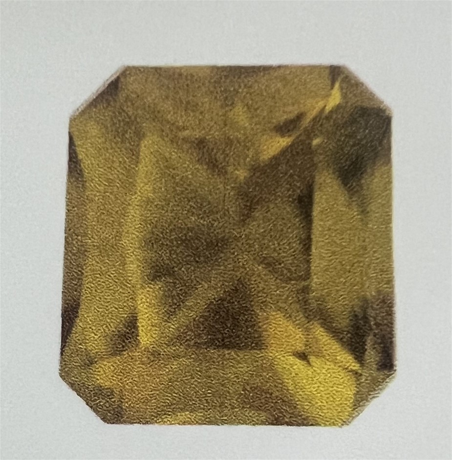 5.86 carats natural Orthoclase Feldspa from Madagascar Certified