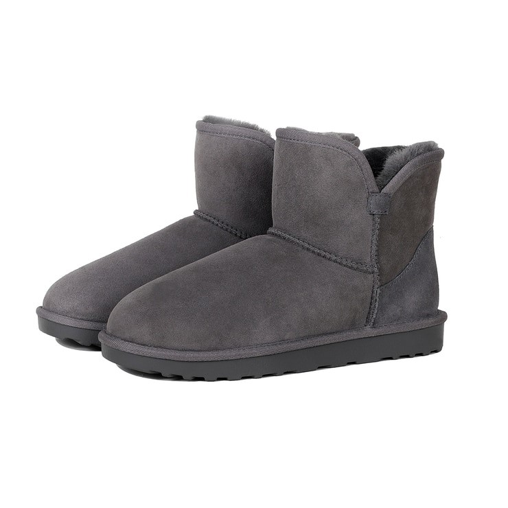 SIGNATURE Women's Shearling Boots, Size US8, Grey. Buyers Note - Discount
