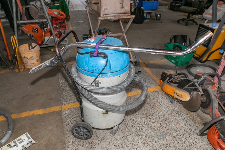 Industrial Wet & Dry Vacuum Cleaner