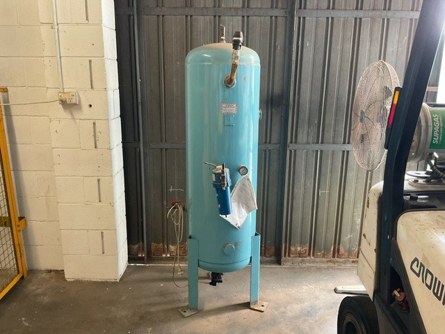 Circa 2007 Vertical Air Receiver