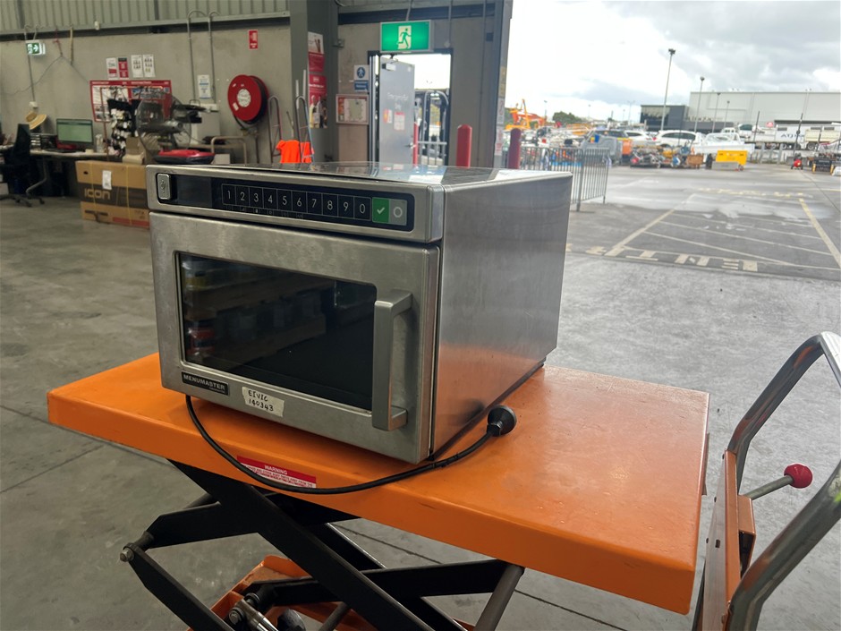 <p>MenuMaster DEC14EZA Microwave</p>
