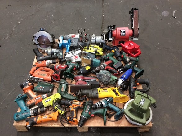 Ryobi/Bosch/Ozito Mixed Brand and Model Electric Drill/Power Tools